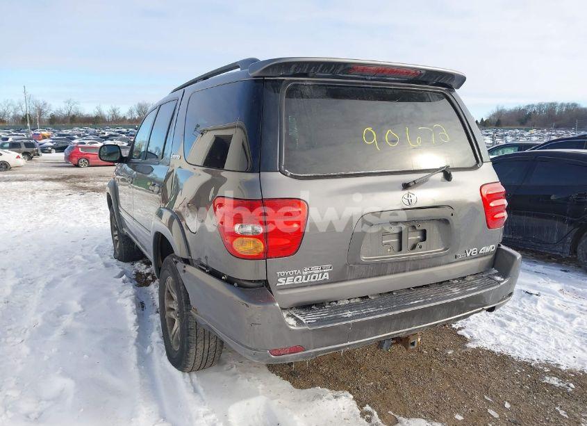 Photo 3 of 2004 Toyota Sequoia LIMITED V8 (VIN 5TDBT48A54S221066)