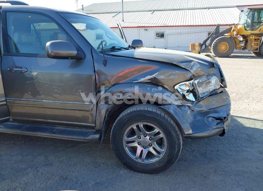 Photo 6 of 2004 Toyota Sequoia LIMITED V8 (VIN 5TDBT48A54S225327)