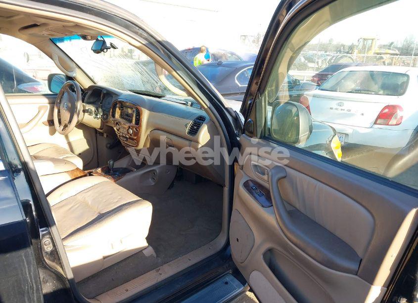 Photo 5 of 2004 Toyota Sequoia LIMITED V8 (VIN 5TDBT48A54S229281)