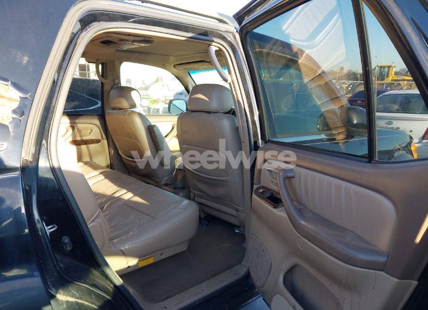 Photo 8 of 2004 Toyota Sequoia LIMITED V8 (VIN 5TDBT48A54S229281)