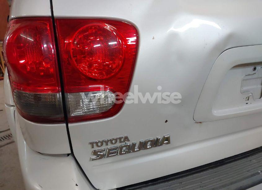 Photo 18 of 2007 Toyota Sequoia LIMITED V8 (VIN 5TDBT48A57S286519)