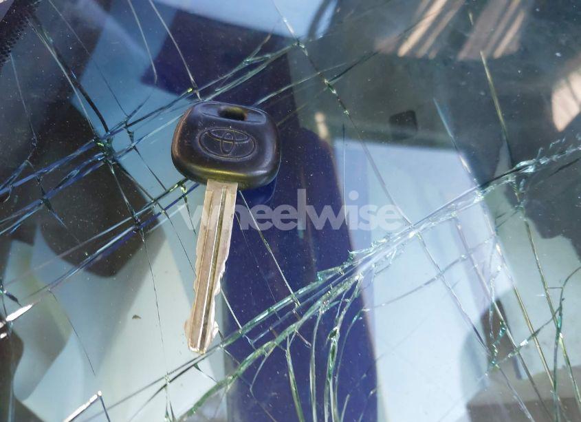 Photo 11 of 2002 Toyota Sequoia LIMITED V8 (VIN 5TDBT48A62S065455)