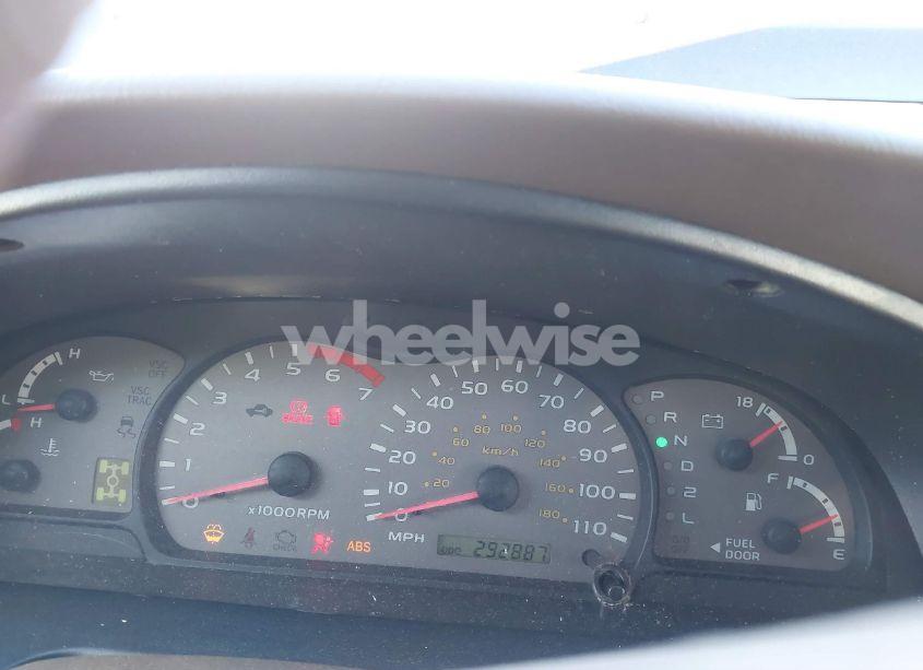 Photo 7 of 2002 Toyota Sequoia LIMITED V8 (VIN 5TDBT48A62S065455)