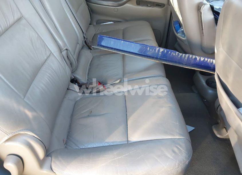 Photo 8 of 2002 Toyota Sequoia LIMITED V8 (VIN 5TDBT48A62S065455)