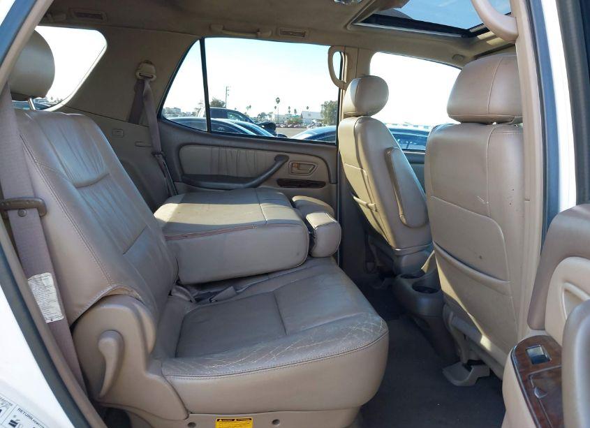 Photo 8 of 2002 Toyota Sequoia LIMITED V8 (VIN 5TDBT48A62S097824)