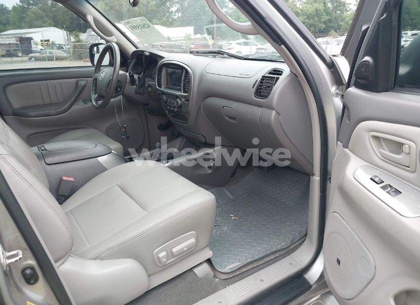 Photo 5 of 2003 Toyota Sequoia LIMITED V8 (VIN 5TDBT48A63S161331)