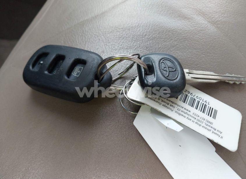 Photo 11 of 2003 Toyota Sequoia LIMITED V8 (VIN 5TDBT48A63S184964)