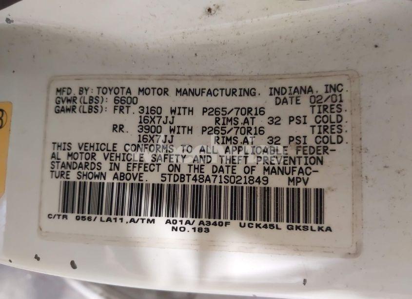 Photo 9 of 2001 Toyota Sequoia LIMITED V8 (VIN 5TDBT48A71S021849)