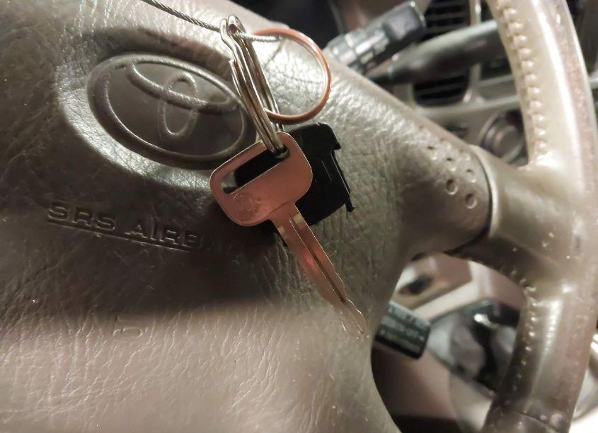 Photo 11 of 2002 Toyota Sequoia LIMITED V8 (VIN 5TDBT48A72S079090)