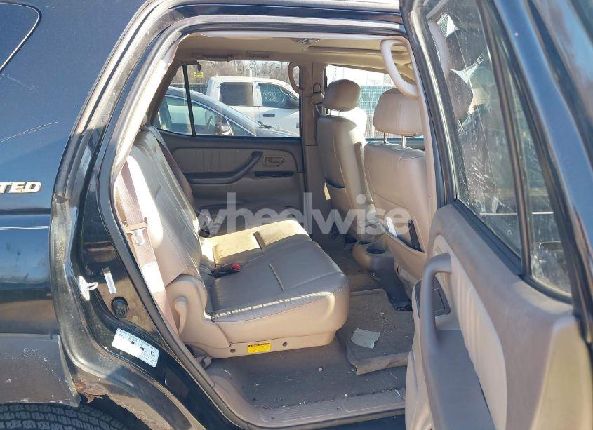 Photo 8 of 2002 Toyota Sequoia LIMITED V8 (VIN 5TDBT48A72S119796)