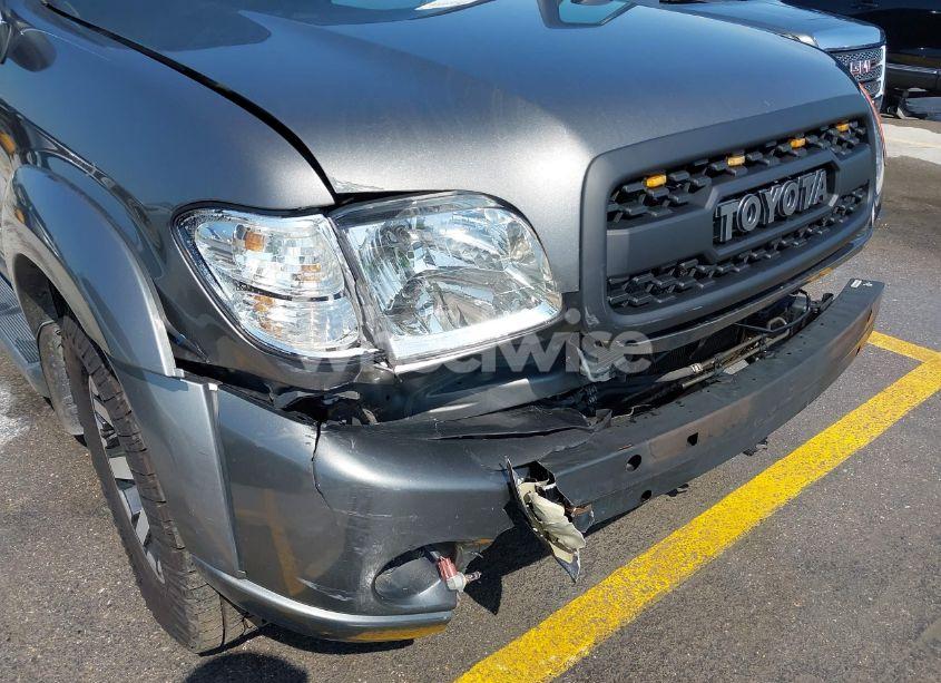 Photo 14 of 2003 Toyota Sequoia LIMITED V8 (VIN 5TDBT48A73S178820)