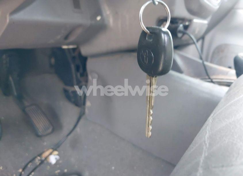 Photo 11 of 2003 Toyota Sequoia LIMITED V8 (VIN 5TDBT48A73S199716)