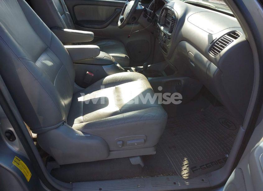 Photo 5 of 2004 Toyota Sequoia LIMITED V8 (VIN 5TDBT48A74S213549)