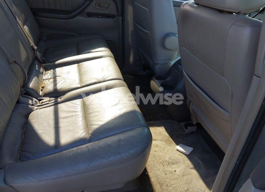 Photo 8 of 2004 Toyota Sequoia LIMITED V8 (VIN 5TDBT48A74S213549)