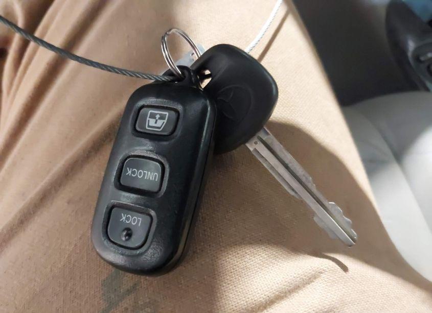 Photo 11 of 2004 Toyota Sequoia LIMITED V8 (VIN 5TDBT48A74S229444)