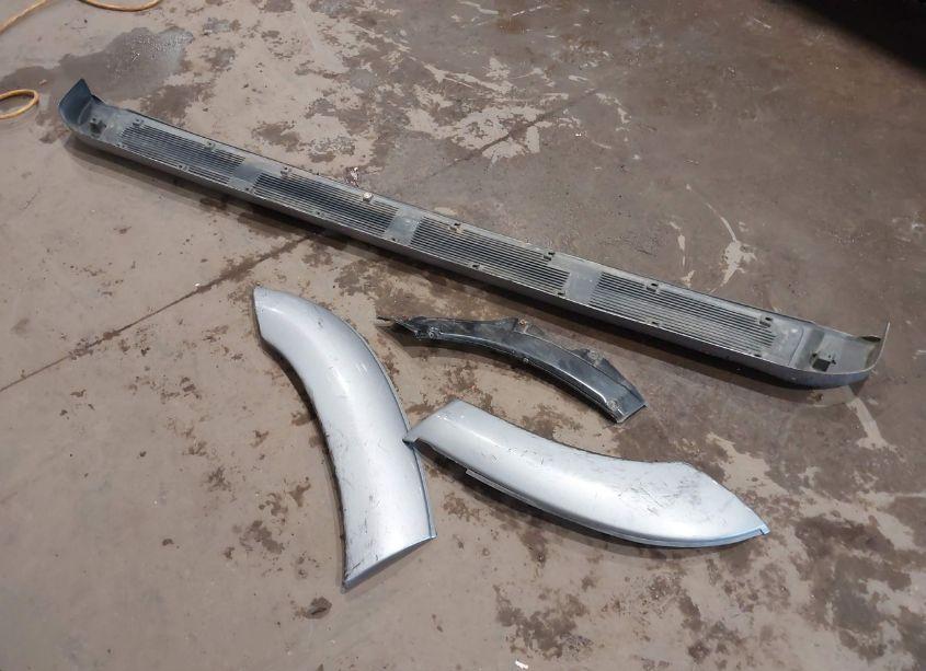 Photo 12 of 2004 Toyota Sequoia LIMITED V8 (VIN 5TDBT48A74S229444)