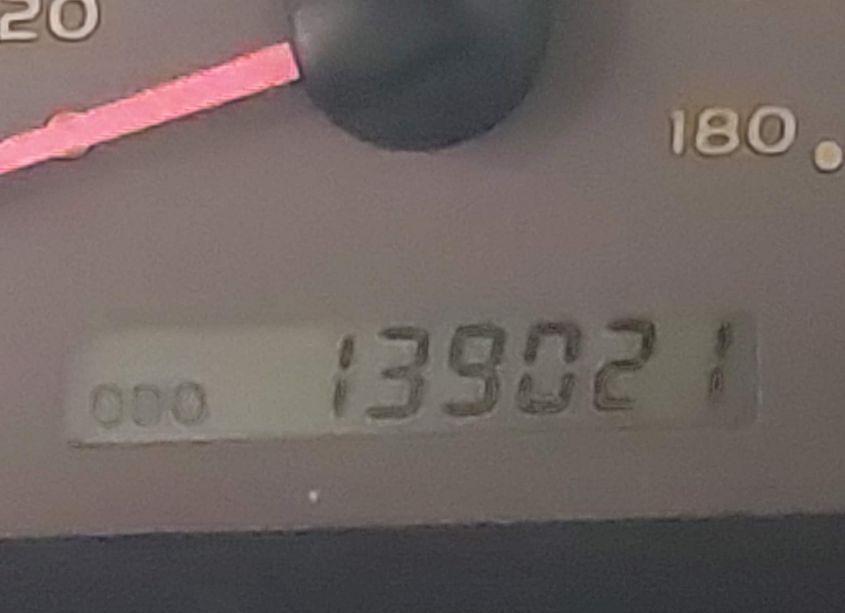 Photo 16 of 2004 Toyota Sequoia LIMITED V8 (VIN 5TDBT48A74S229444)