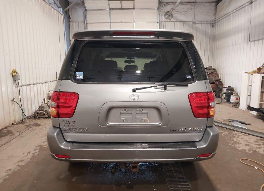 Photo 17 of 2004 Toyota Sequoia LIMITED V8 (VIN 5TDBT48A74S229444)