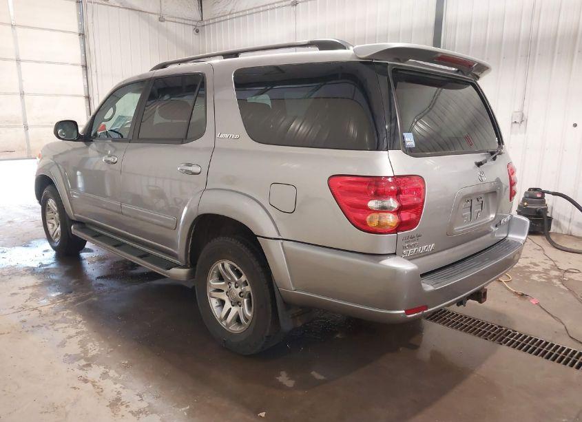 Photo 3 of 2004 Toyota Sequoia LIMITED V8 (VIN 5TDBT48A74S229444)