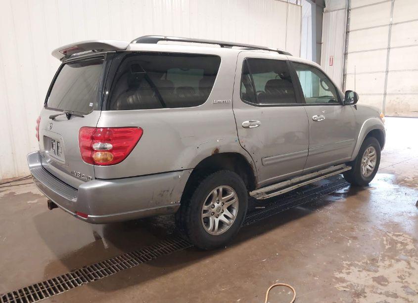 Photo 4 of 2004 Toyota Sequoia LIMITED V8 (VIN 5TDBT48A74S229444)