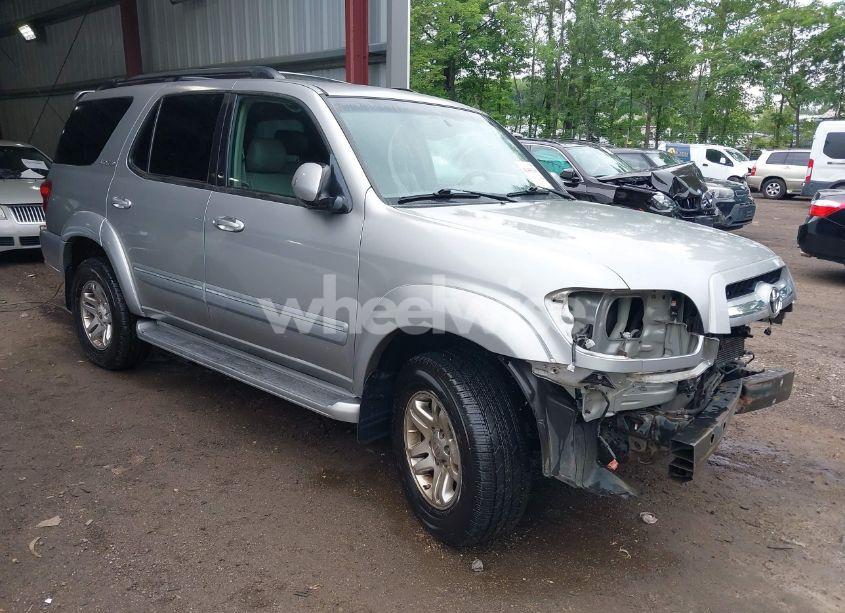2005 Toyota Sequoia LIMITED V8 (VIN 5TDBT48A75S256810) main photo