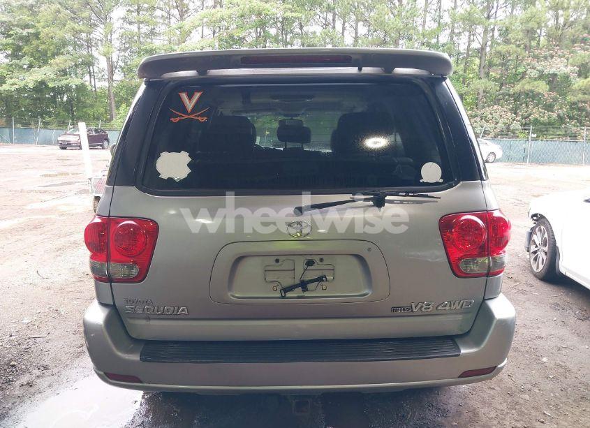 Photo 17 of 2005 Toyota Sequoia LIMITED V8 (VIN 5TDBT48A75S256810)