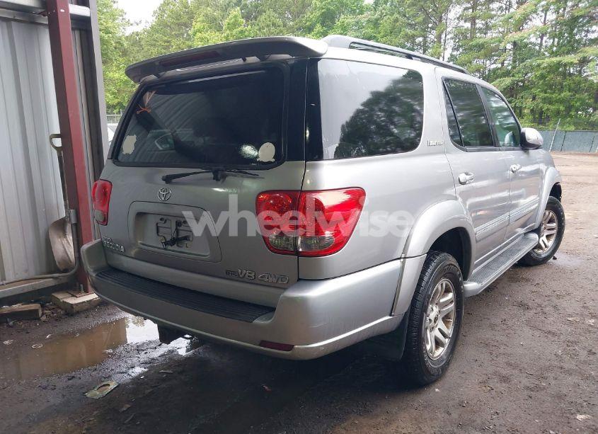 Photo 4 of 2005 Toyota Sequoia LIMITED V8 (VIN 5TDBT48A75S256810)