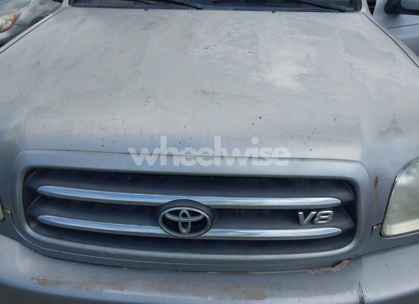 Photo 6 of 2001 Toyota Sequoia LIMITED V8 (VIN 5TDBT48A81S018913)