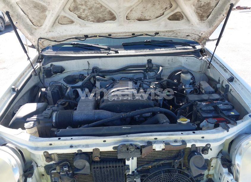 Photo 10 of 2002 Toyota Sequoia LIMITED V8 (VIN 5TDBT48A82S105535)