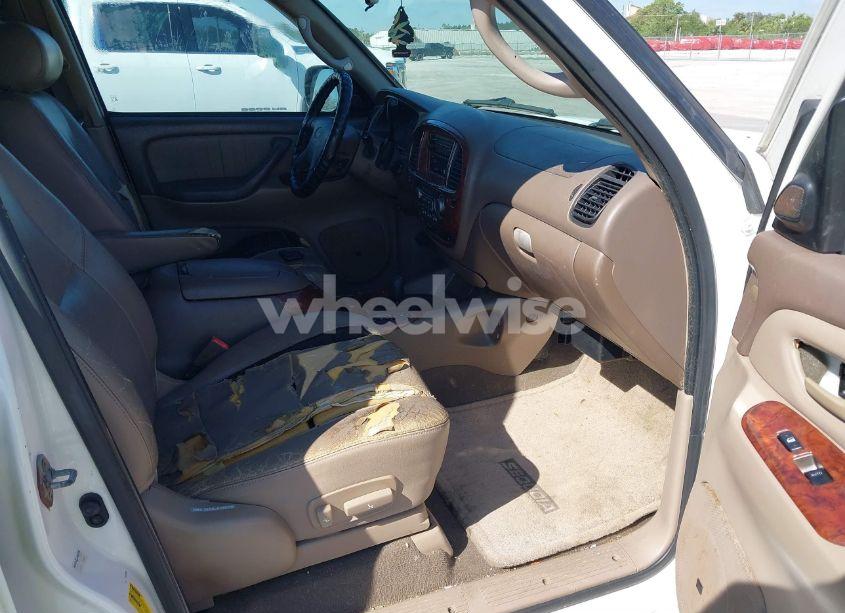 Photo 5 of 2002 Toyota Sequoia LIMITED V8 (VIN 5TDBT48A82S105535)