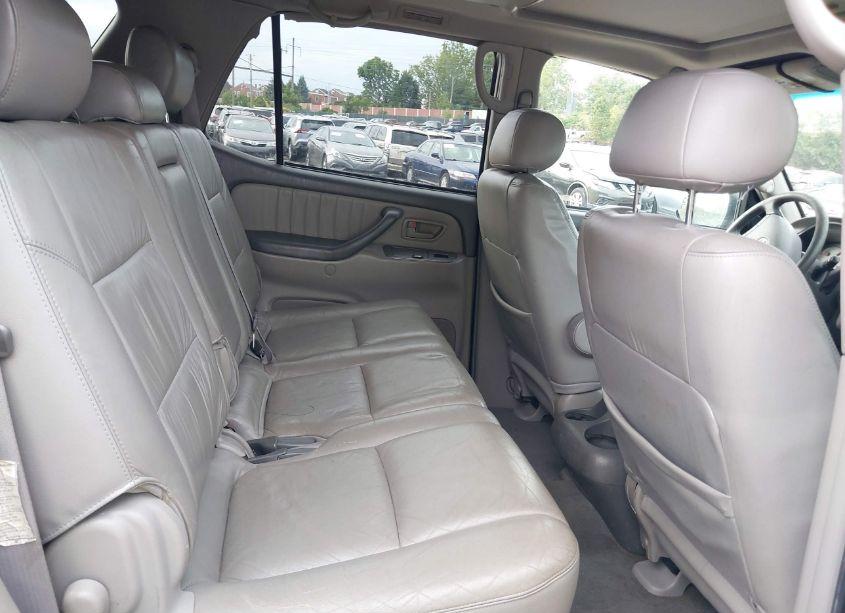 Photo 8 of 2003 Toyota Sequoia LIMITED V8 (VIN 5TDBT48A83S167986)