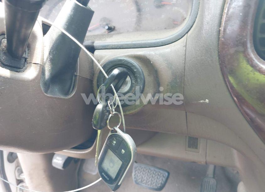 Photo 11 of 2004 Toyota Sequoia LIMITED V8 (VIN 5TDBT48A84S219005)