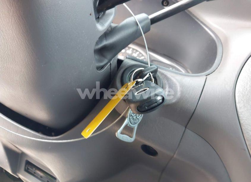 Photo 11 of 2006 Toyota Sequoia LIMITED V8 (VIN 5TDBT48A86S262133)