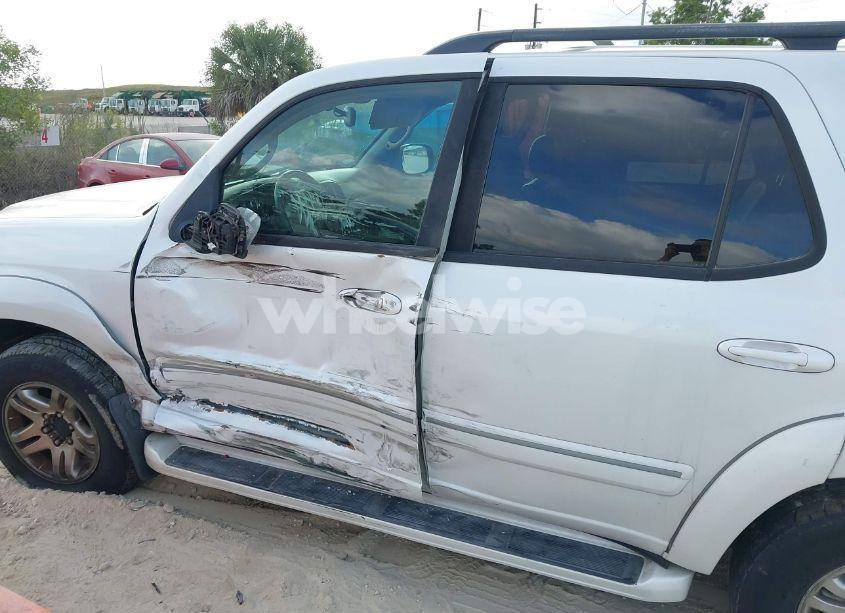 Photo 6 of 2006 Toyota Sequoia LIMITED V8 (VIN 5TDBT48A86S270247)