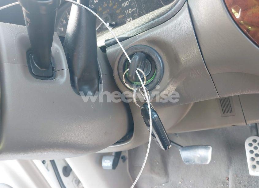 Photo 11 of 2007 Toyota Sequoia LIMITED V8 (VIN 5TDBT48A87S286840)