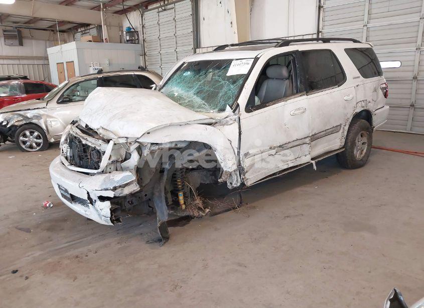 Photo 2 of 2001 Toyota Sequoia LIMITED (VIN 5TDBT48A91S010321)