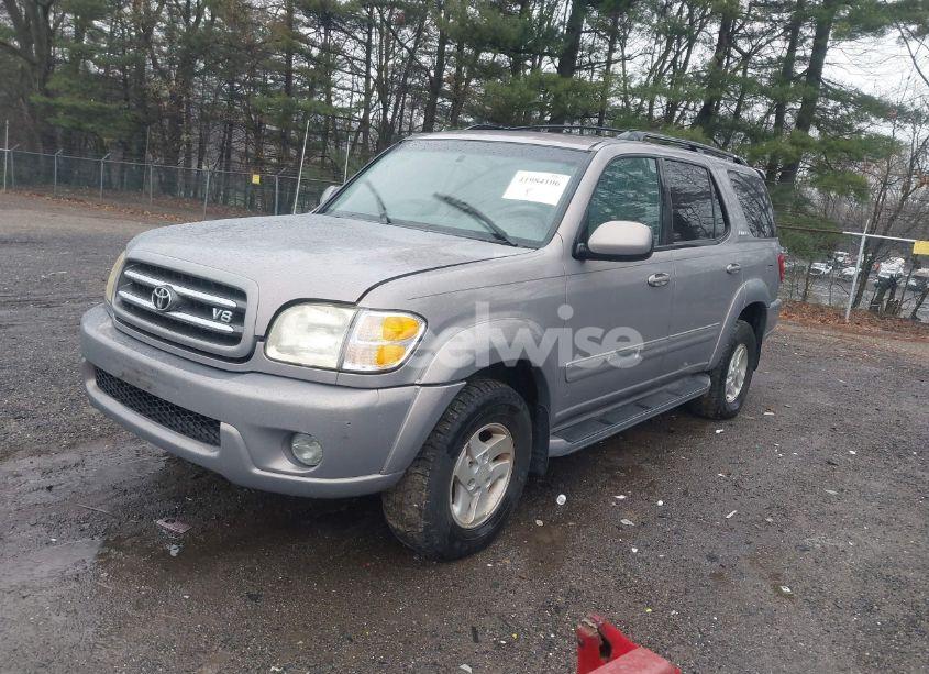 Photo 2 of 2002 Toyota Sequoia LIMITED V8 (VIN 5TDBT48A92S061934)