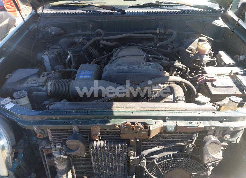 Photo 10 of 2002 Toyota Sequoia LIMITED V8 (VIN 5TDBT48A92S088230)