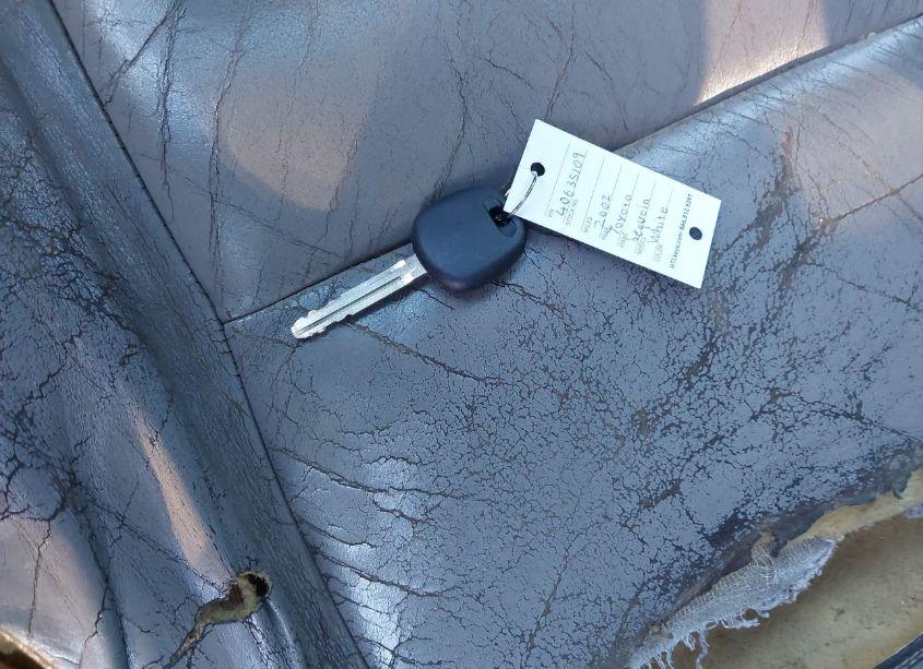 Photo 11 of 2002 Toyota Sequoia LIMITED V8 (VIN 5TDBT48A92S102854)