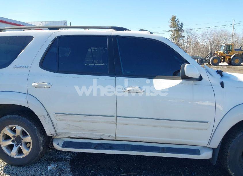 Photo 13 of 2003 Toyota Sequoia LIMITED V8 (VIN 5TDBT48A93S176339)