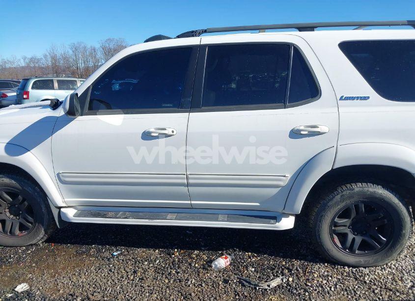 Photo 14 of 2003 Toyota Sequoia LIMITED V8 (VIN 5TDBT48A93S176339)