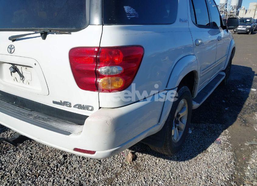 Photo 17 of 2003 Toyota Sequoia LIMITED V8 (VIN 5TDBT48A93S176339)