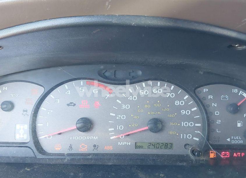 Photo 7 of 2004 Toyota Sequoia LIMITED V8 (VIN 5TDBT48A94S215187)