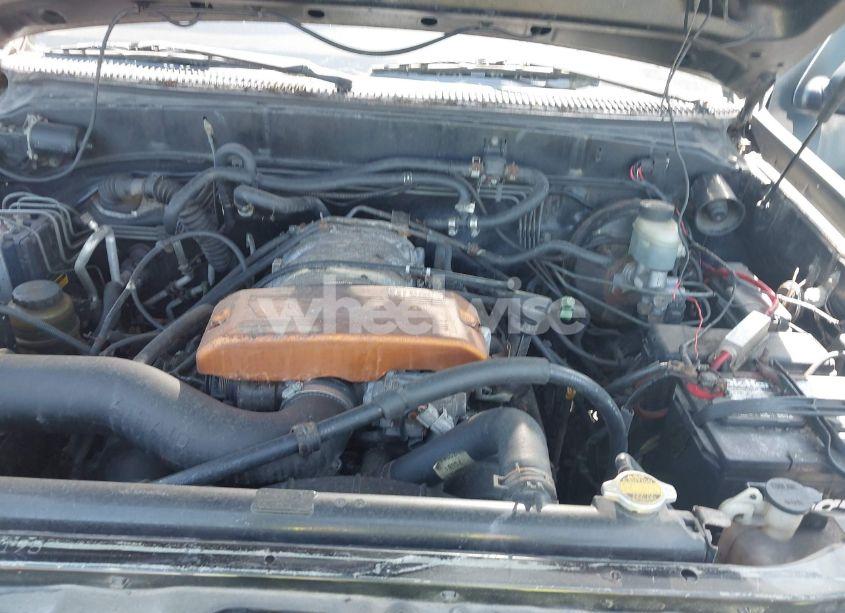 Photo 10 of 2001 Toyota Sequoia LIMITED V8 (VIN 5TDBT48AX1S010084)