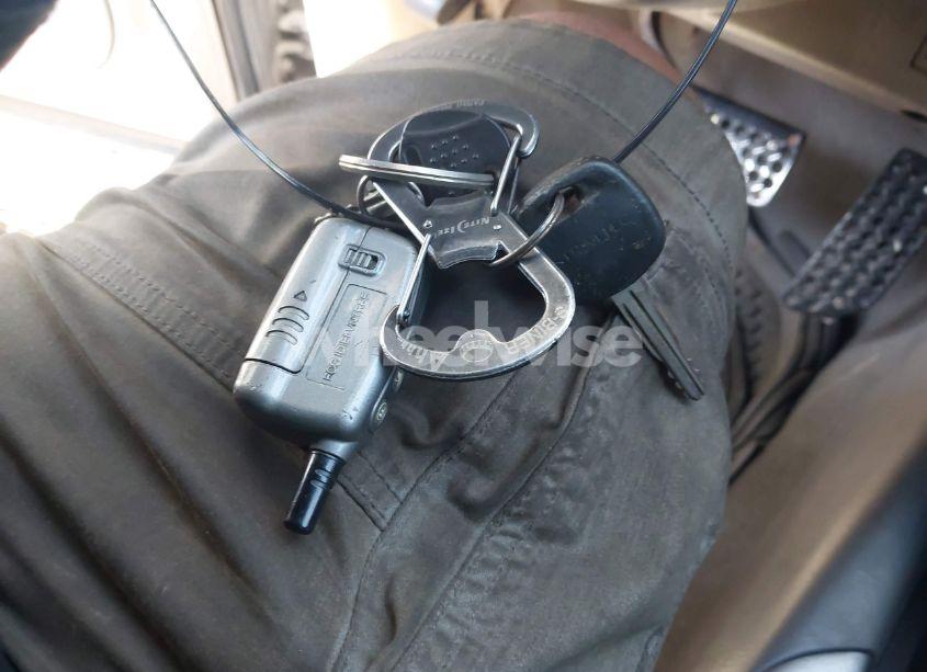 Photo 11 of 2001 Toyota Sequoia LIMITED V8 (VIN 5TDBT48AX1S010084)