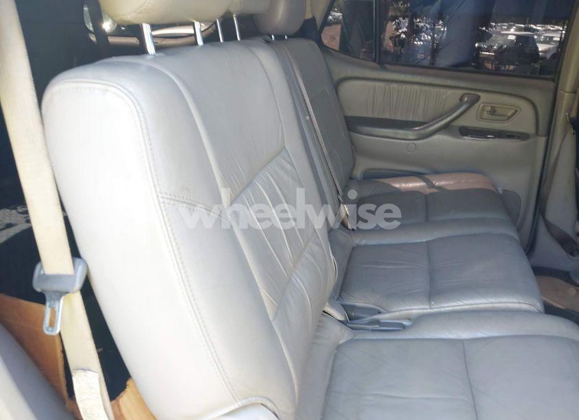 Photo 8 of 2001 Toyota Sequoia LIMITED V8 (VIN 5TDBT48AX1S010084)