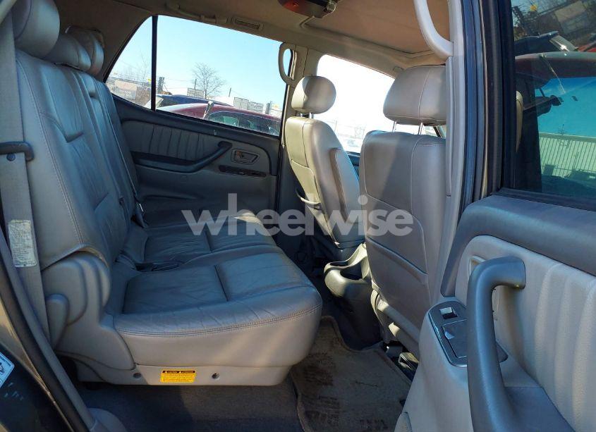 Photo 8 of 2003 Toyota Sequoia LIMITED (VIN 5TDBT48AX3S163180)