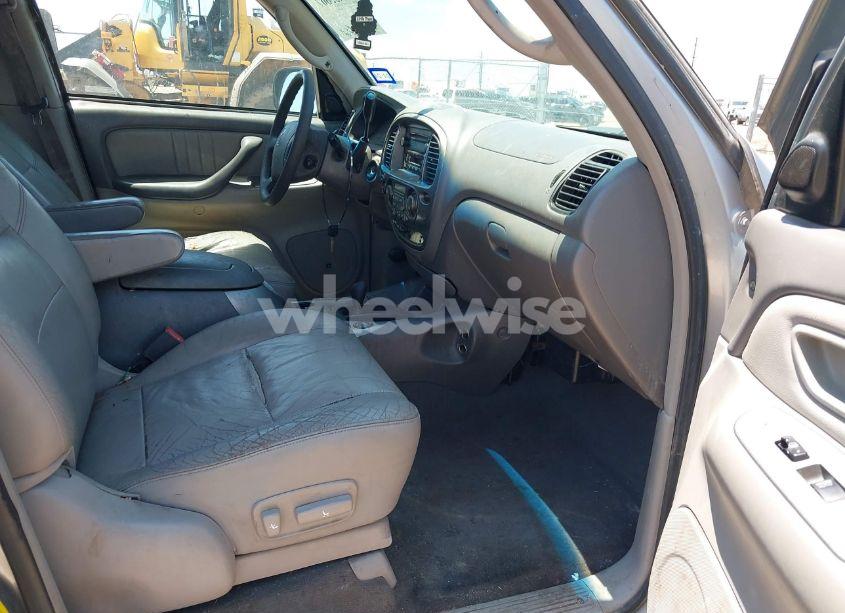 Photo 5 of 2003 Toyota Sequoia LIMITED V8 (VIN 5TDBT48AX3S190699)