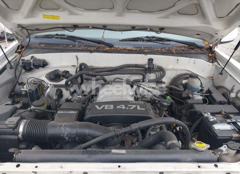 Photo 10 of 2004 Toyota Sequoia LIMITED V8 (VIN 5TDBT48AX4S220494)