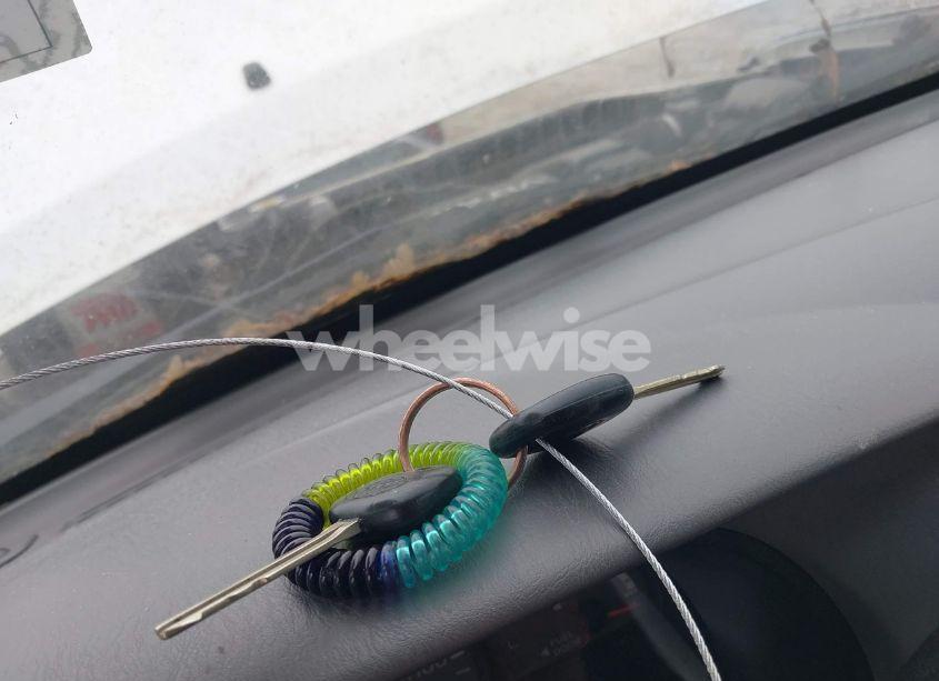 Photo 11 of 2004 Toyota Sequoia LIMITED V8 (VIN 5TDBT48AX4S220494)